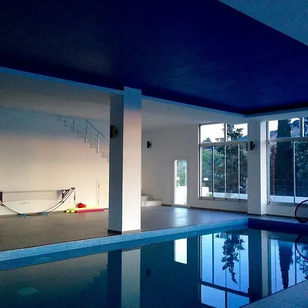 Belize Deluxe Otel Kuşadası