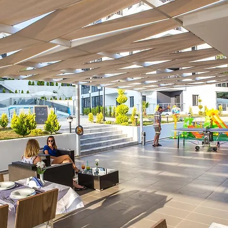 Otel Belize Deluxe Kuşadası
